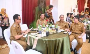 Pj. Bupati Madiun Hadiri Sertijab Gubernur Jawa Timur