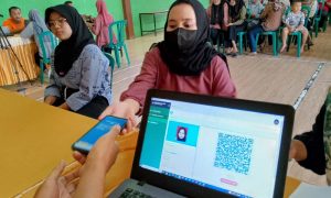 Aktivasi IKD dan Rekam E-KTP, Dukcapil Kab. Madiun Terjunkan Tim ‘IKAN PEDES’