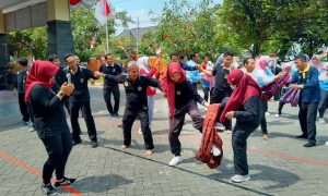 Merangkai Kekompakan, BPKAD Kab. Madiun Gelar Lomba Meriahkan HUT ke-79 RI