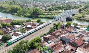 Wow…! Masa Uji Coba, KA Madiun-Solo ‘Dibanjiri’ Pelanggan