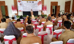 Dinas Perkim Kab. Madiun Fasilitasi Penyerahan Sertifikat Hak Milik Tanah