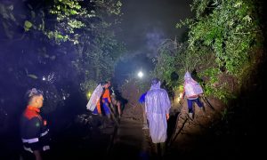 Jalur Tertimbun Longsor, KA Masuk Madiun Alami Keterlambatan