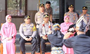 Farewell Parede & Pedang Pora, Tradisi ‘Pisah Sambut’ Kapolres Madiun