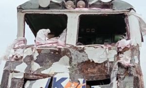 Kurangnya Disiplin Berlalu Lintas, KA Kertanegara Tertemper Truk