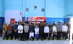 ‘Jum’at Curhat’, Kapolres Madiun ‘Dekatkan Polri dan Masyarakat’