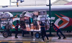 KAI Daop 7 Madiun Angkut 18.455 Ton Barang di Semester 1 Tahun 2025