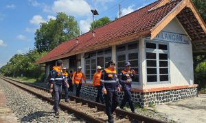 Pastikan Keselamatan Perjalanan KA, KAI Daop 7 Madiun Siapkan Langkah Antisipasi Musim Penghujan