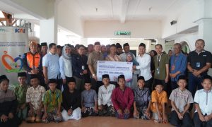Peringatan HSN 2025, KAI Daop 7 Madiun Wujudkan Dukungan Penuh untuk Santri & Pondok Pesantren Peringatan HSN 2025, KAI Daop 7 Madiun Wujudkan Dukungan Penuh untuk Santri & Pondok Pesantren