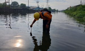 Banjir Semarang, KAI Daop 7 Madiun Kembalikan Penuh bagi Penumpang yang Batalkan Perjalanan Banjir Semarang, KAI Daop 7 Madiun Kembalikan Penuh bagi Penumpang yang Batalkan Perjalanan